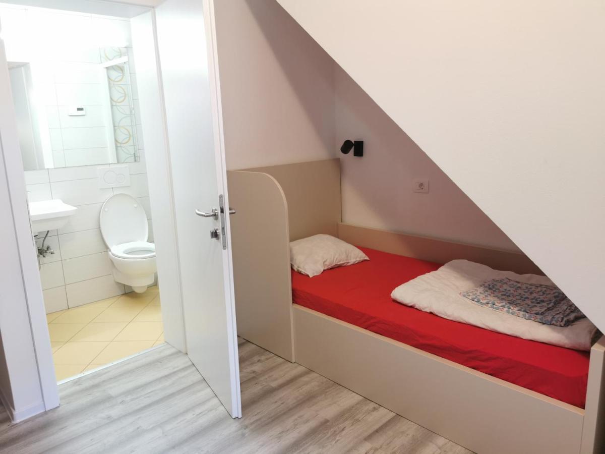 Albergue Most Hostel